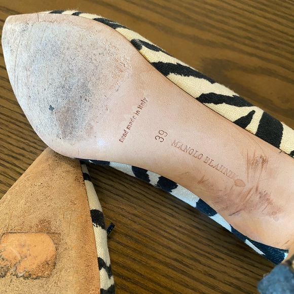 Manolo Blahnik Animal Print Medium Height Heels - Picture 5 of 6